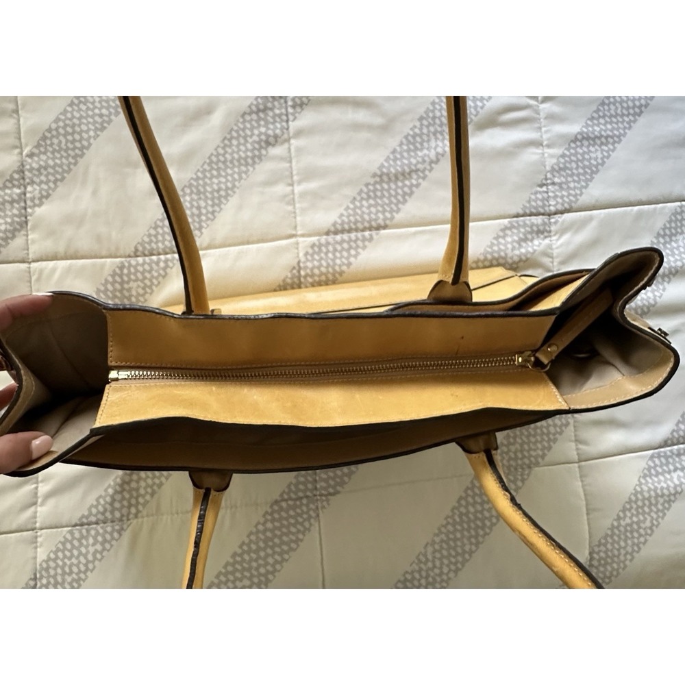 Vtg COACH Hamptons Large Leather Handbag 11555 Yellow Turnlock Tote Work Bag - Picture 12 of 16